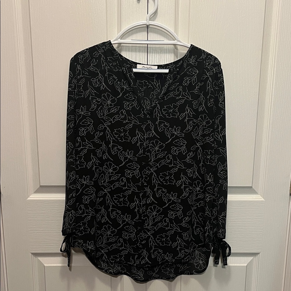 Chic Black Floral Blouse